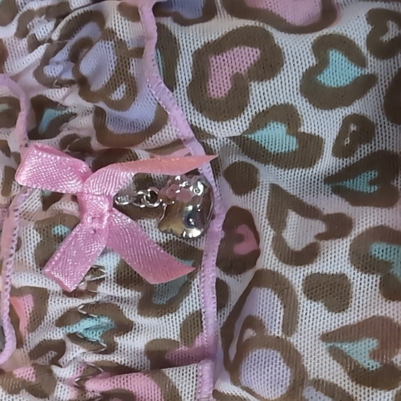 🆕 🔥  🔥Hello Kitty Silky Thongs - Picture 11 of 12